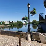 2bed House Sleeps 4 - Parking Views 3min To Town *