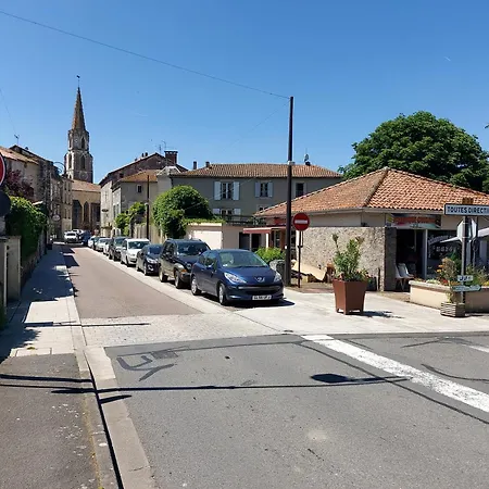 2bed House Sleeps 4 - Parking Views 3min To Town Ferienhaus