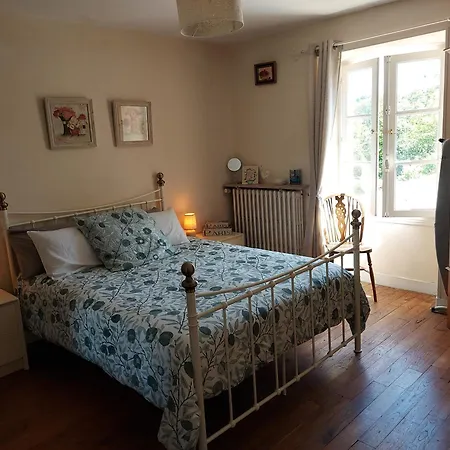 2bed House Sleeps 4 - Parking Views 3min To Town Dom wakacyjny Confolens