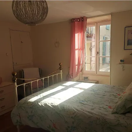 2bed House Sleeps 4 - Parking Views 3min To Town Confolens
