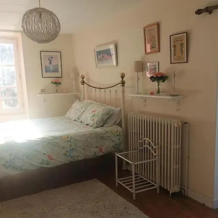 2bed House Sleeps 4 - Parking Views 3min To Town Dom wakacyjny Confolens