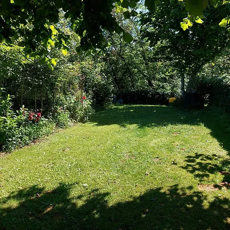 2bed House Sleeps 4 - Parking Views 3min To Town Dom wakacyjny Confolens