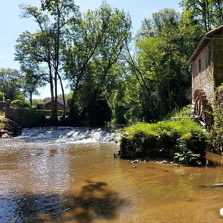 Dom wakacyjny 2bed House Sleeps 4 - Parking Views 3min To Town Confolens