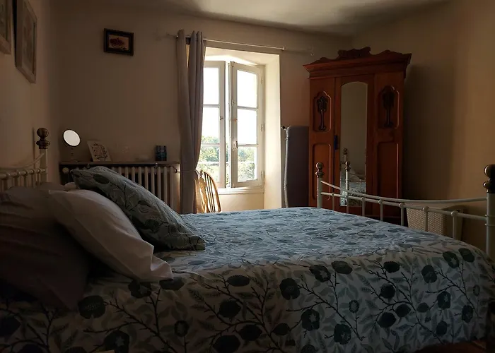 2bed House Sleeps 4 - Parking Views 3min To Town *