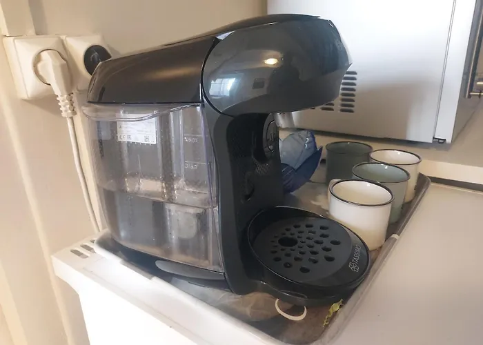 2bed House Sleeps 4 - Parking Views 3min To Town *