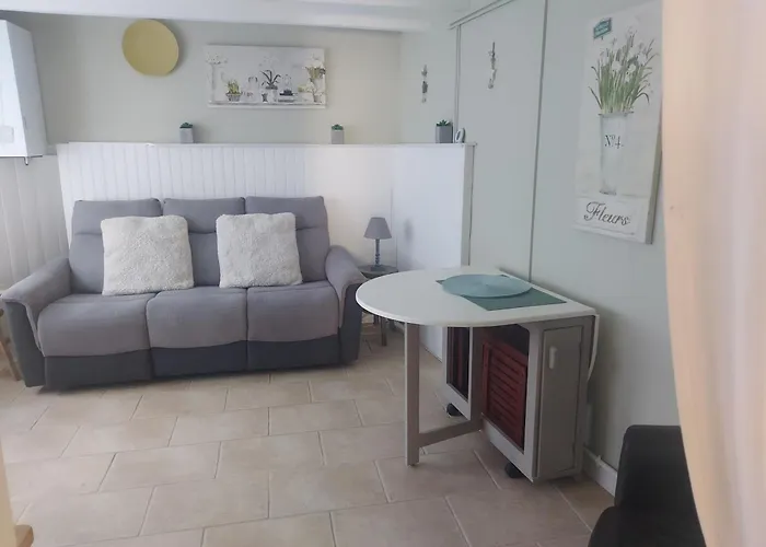 2bed House Sleeps 4 - Parking Views 3min To Town 度假居