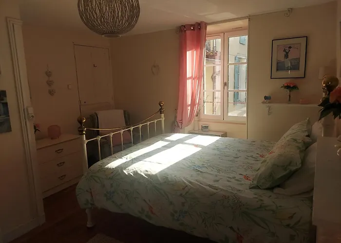 度假居 2bed House Sleeps 4 - Parking Views 3min To Town 孔佛朗