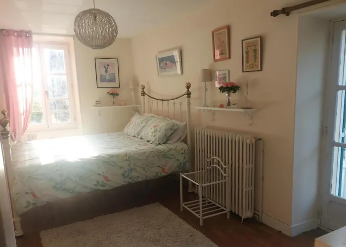 2bed House Sleeps 4 - Parking Views 3min To Town *