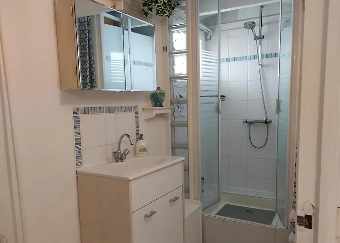 2bed House Sleeps 4 - Parking Views 3min To Town 度假居 *