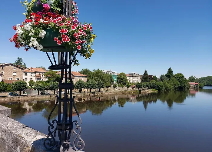 2bed House Sleeps 4 - Parking Views 3min To Town 孔佛朗