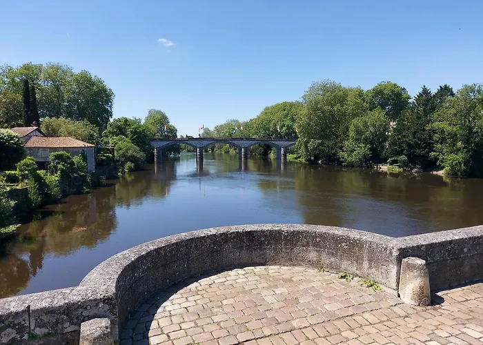 2bed House Sleeps 4 - Parking Views 3min To Town 度假居